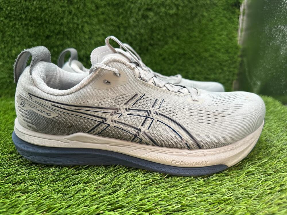 Asics Gel-Kayano 33 1011C227 Athletic Sneaker Mens 9.5 Gray Mesh Sports Training